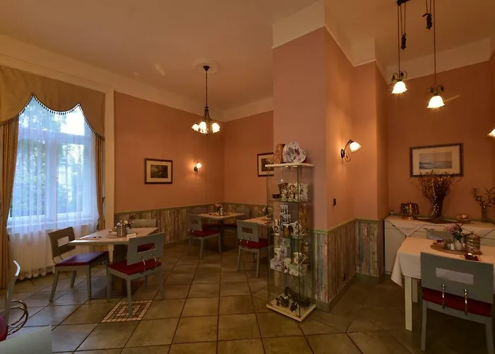 Sant Georg Garni Gasthuis 4*