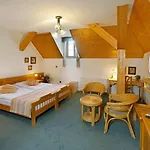 Sant Georg Garni Gasthof 3*