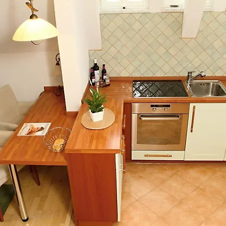 Sant Georg Garni 4*