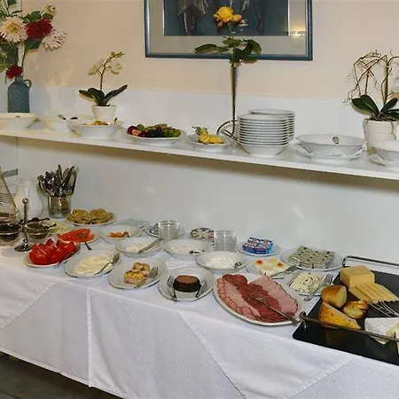 بيت ضيافة Sant Georg Garni