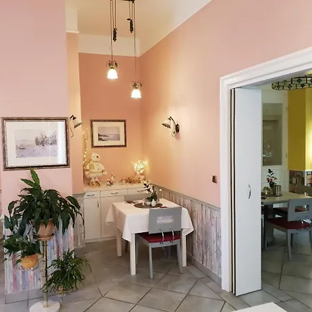 Sant Georg Garni Guest house 4*