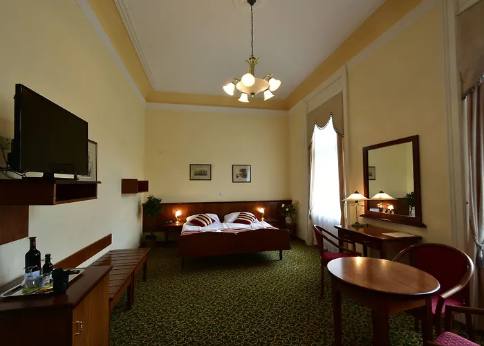 Gasthuis Sant Georg Garni 4*